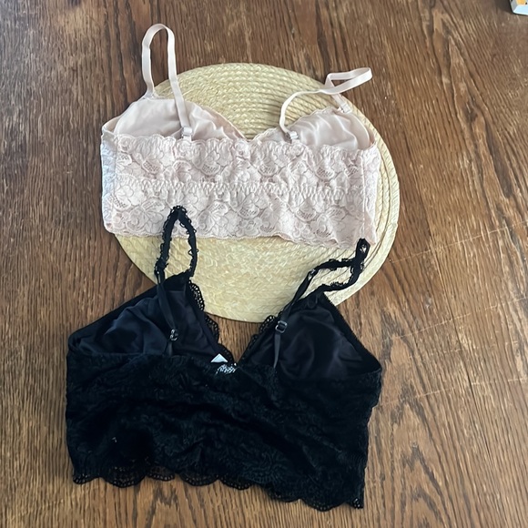 Minimalist Two bundle Comfy Brallete - Picture 3 of 8